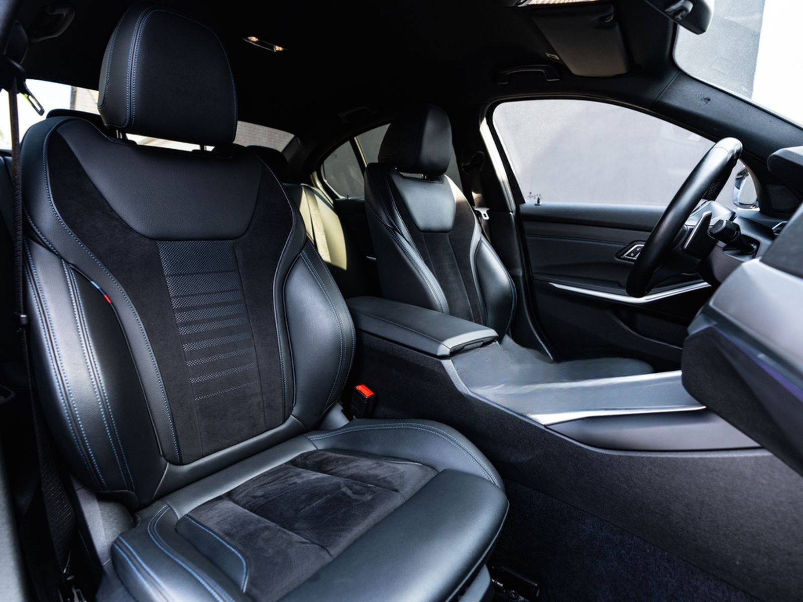 BMW 330 d xDr M Sport Leder NAVI LiCo foto 44