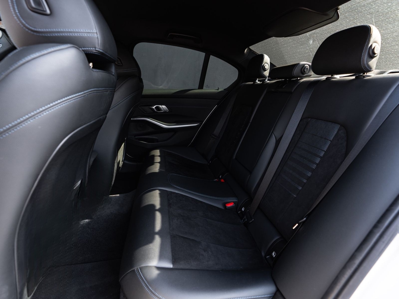 BMW 330 d xDr M Sport Leder NAVI LiCo foto 46