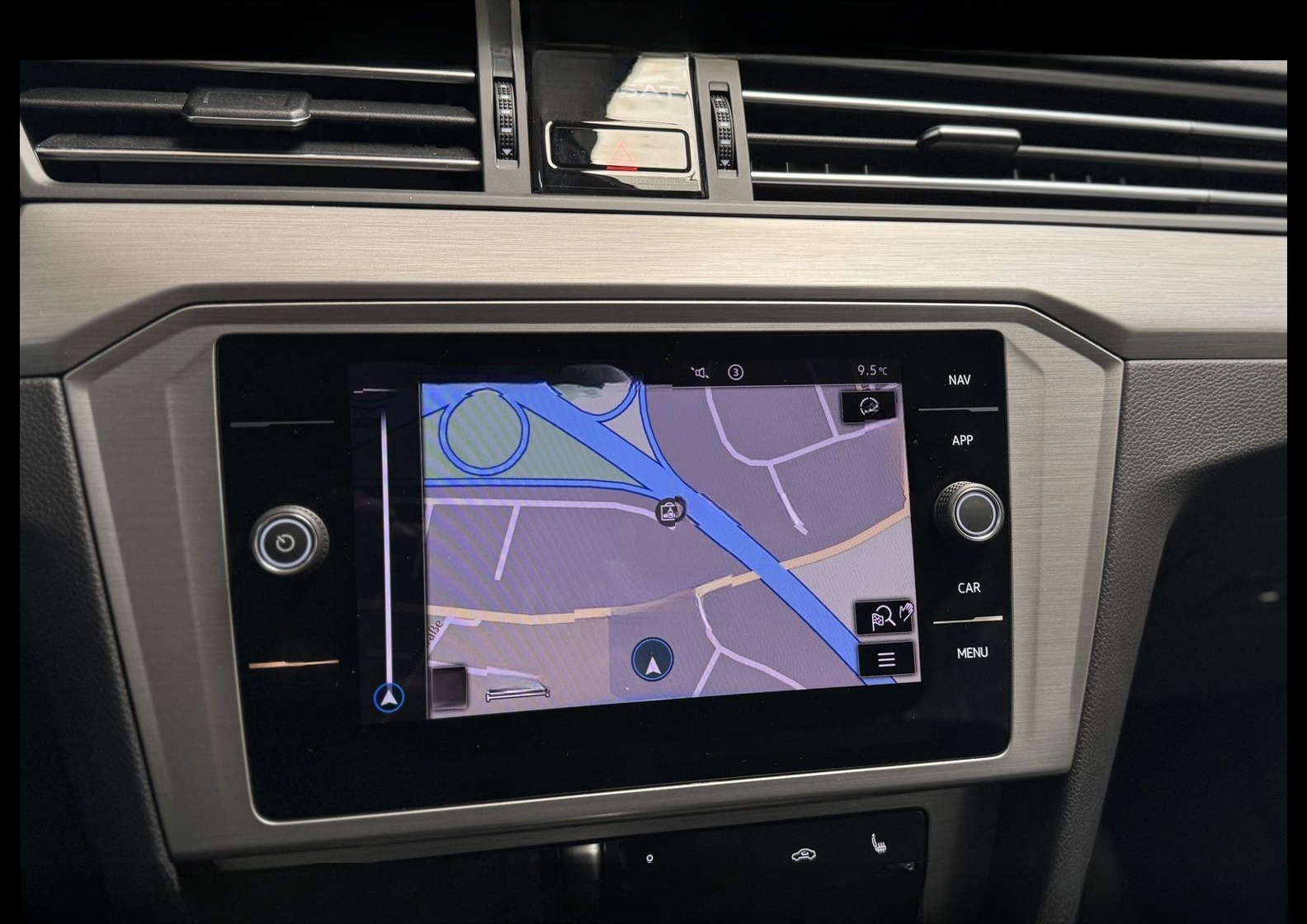 Volkswagen Passat Variant 2.0 TDI DSG Kamera/Navi/LED/ foto 23