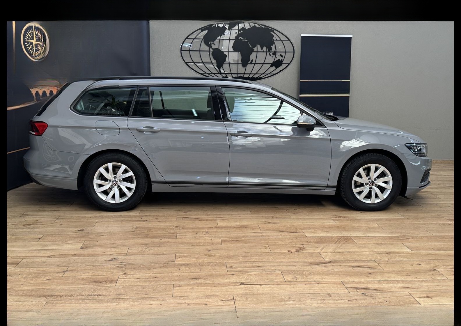 Volkswagen Passat Variant 2.0 TDI DSG Kamera/Navi/LED/ foto 8