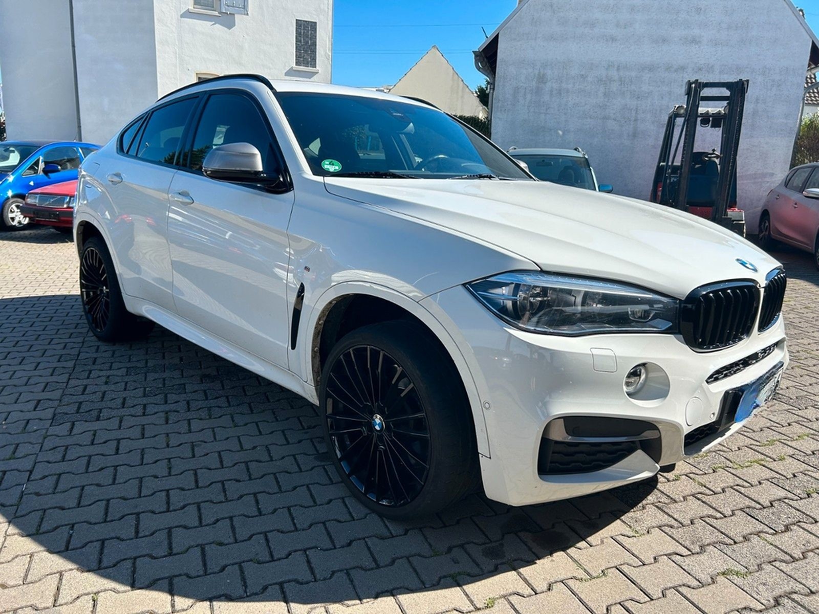 BMW X6 M50d  Tüv, Klima, Scheckheft, AHK, foto 2