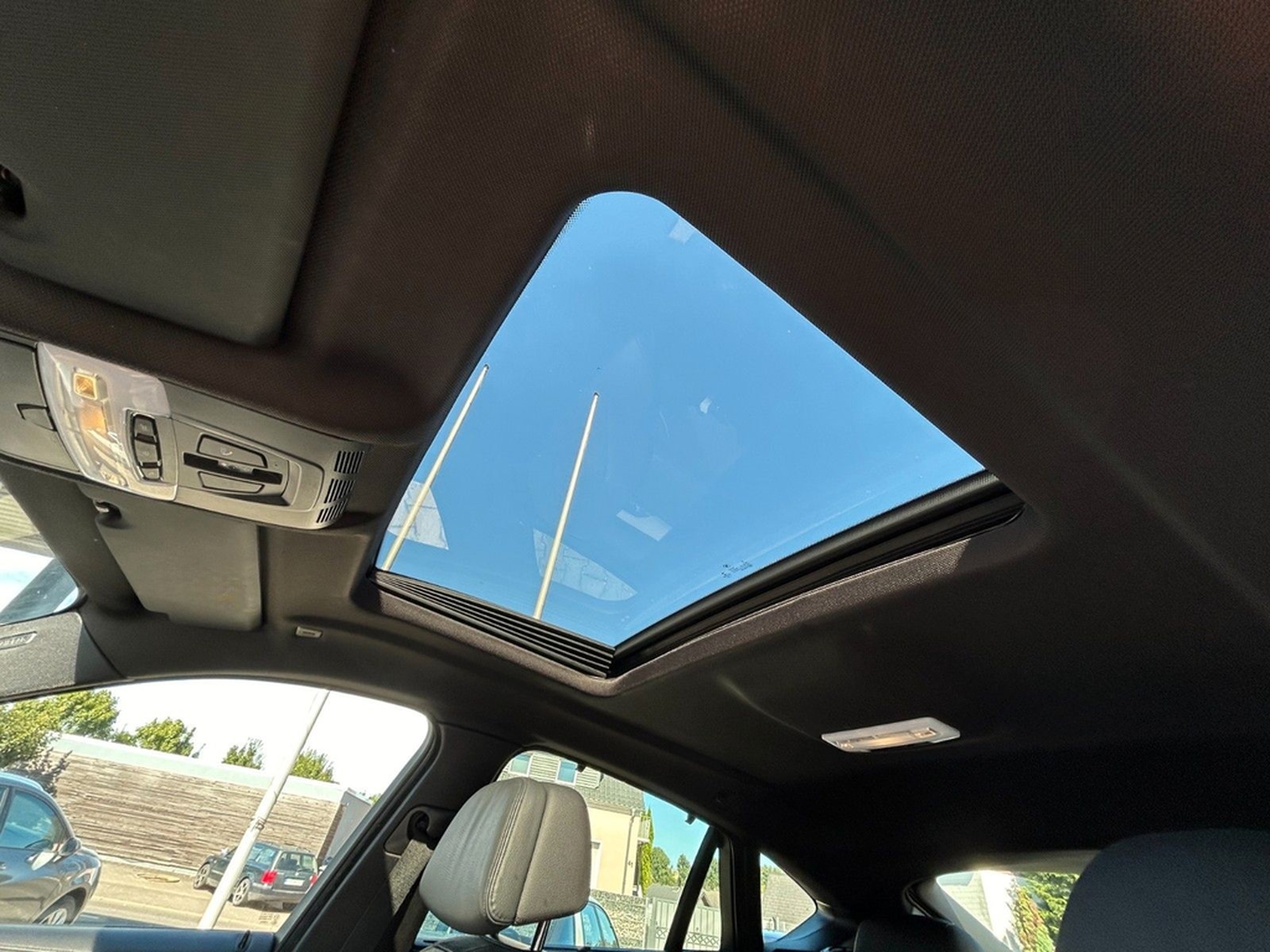 BMW X6 M50d  Tüv, Klima, Scheckheft, AHK, foto 9
