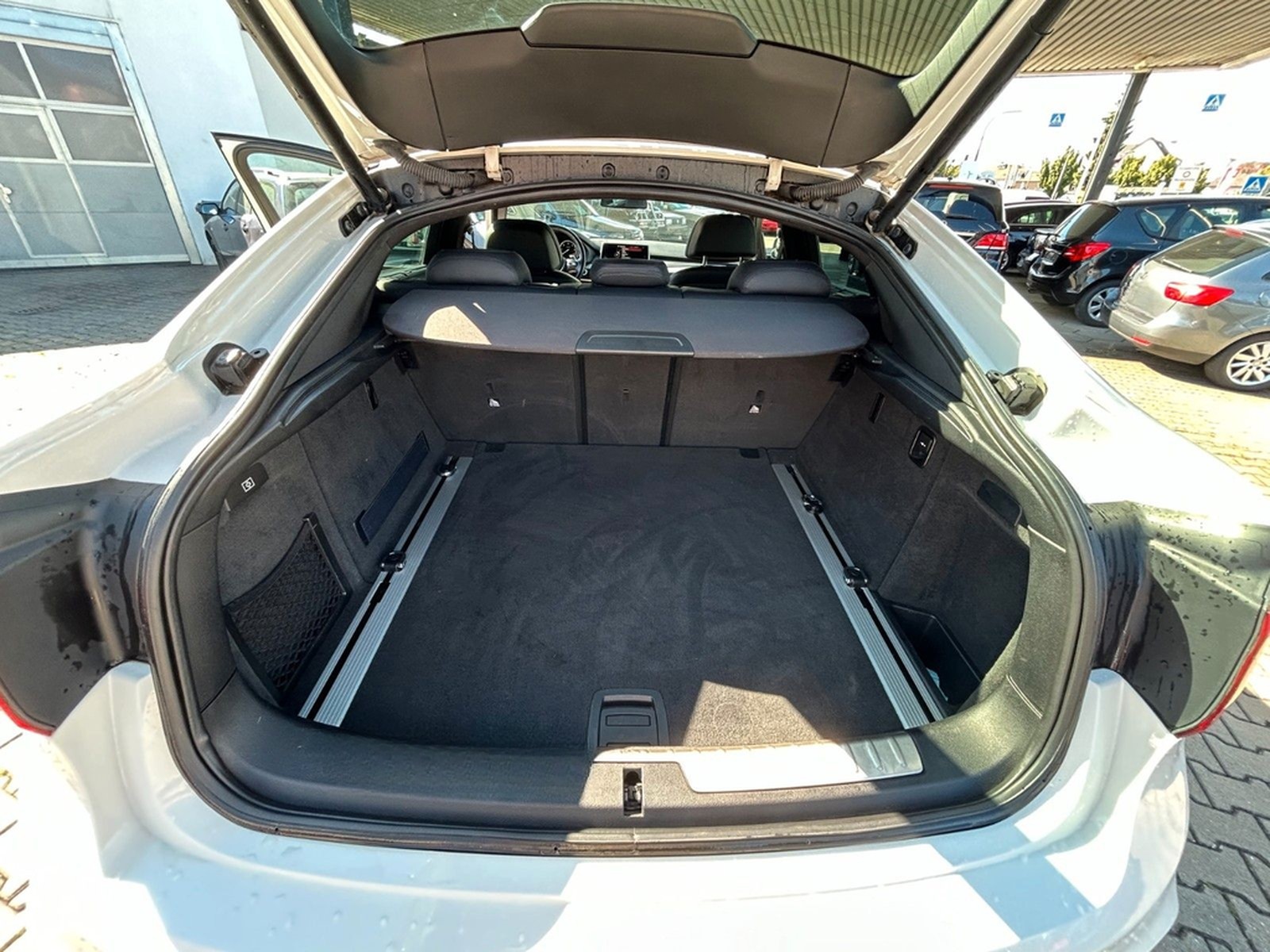 BMW X6 M50d  Tüv, Klima, Scheckheft, AHK, foto 10