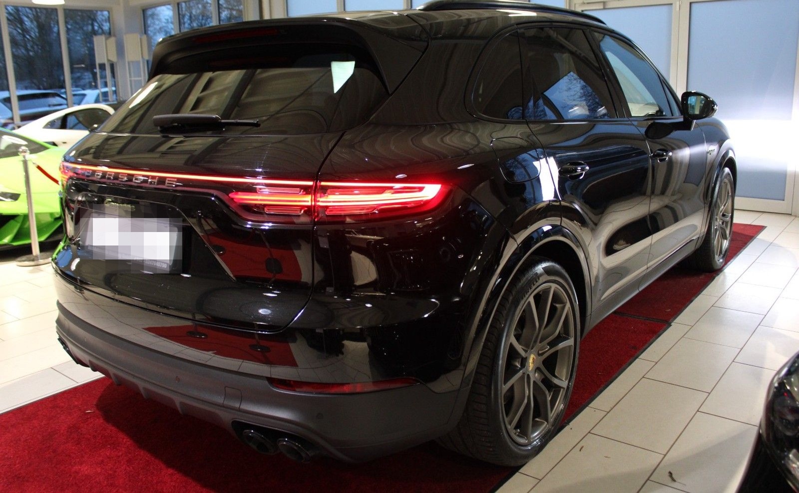 Porsche Cayenne E-Hybrid Platinum Edition foto 3
