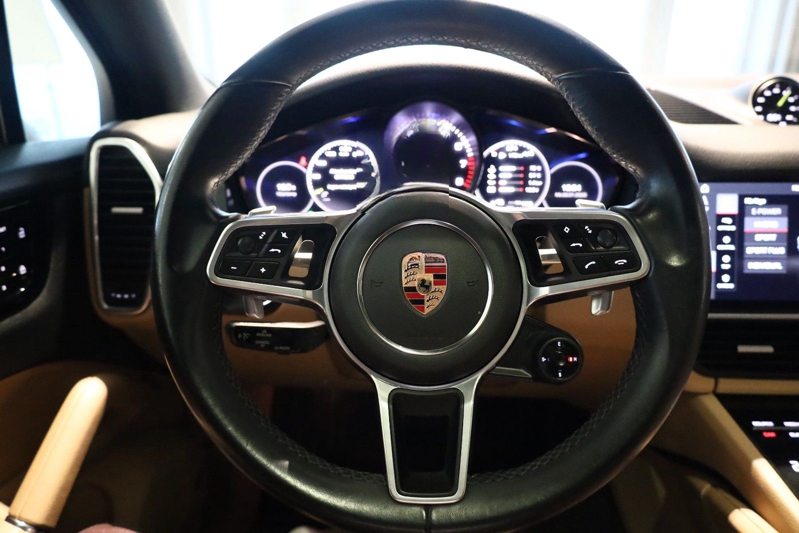 Porsche Cayenne E-Hybrid foto 24