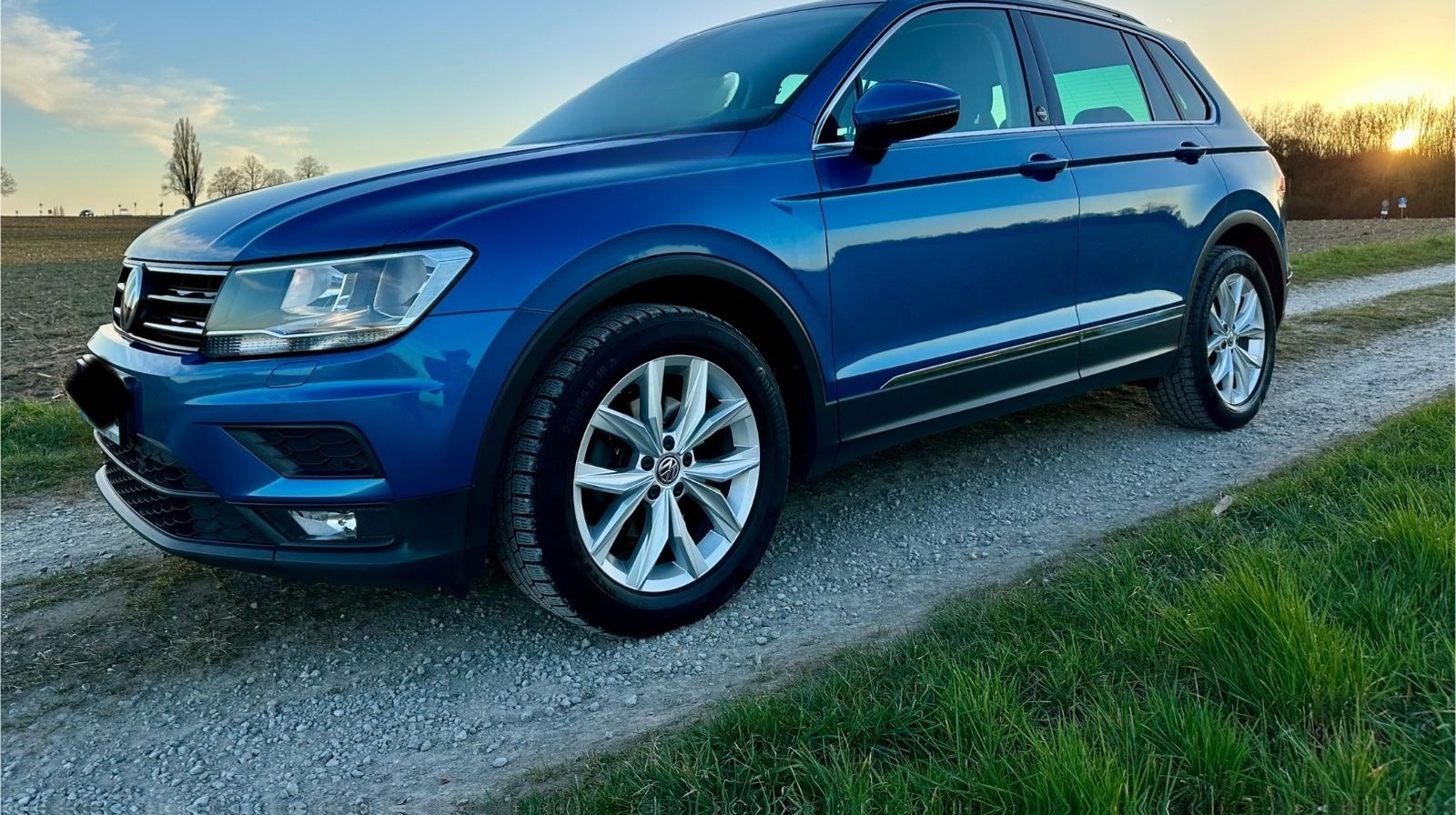 Volkswagen Tiguan SOUND DSG | AHK | ACC | Navi | TÜV NEU foto 2