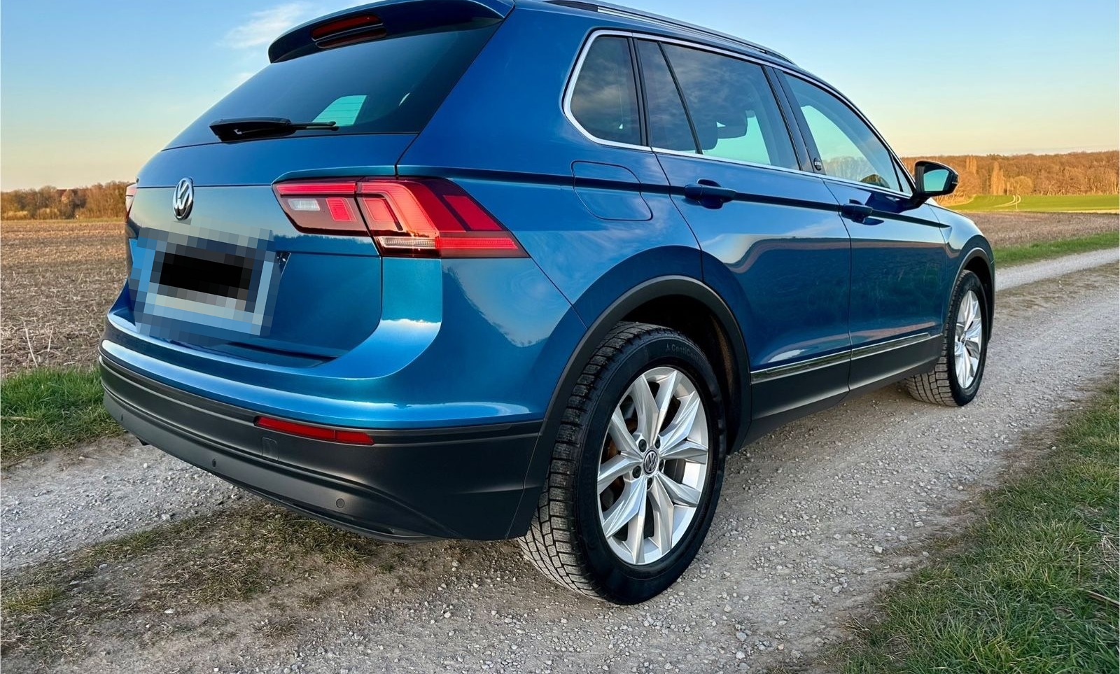 Volkswagen Tiguan SOUND DSG | AHK | ACC | Navi | TÜV NEU foto 5