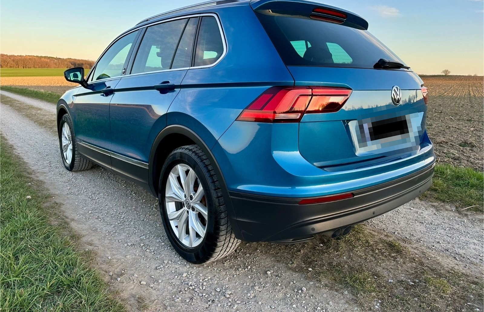 Volkswagen Tiguan SOUND DSG | AHK | ACC | Navi | TÜV NEU foto 7