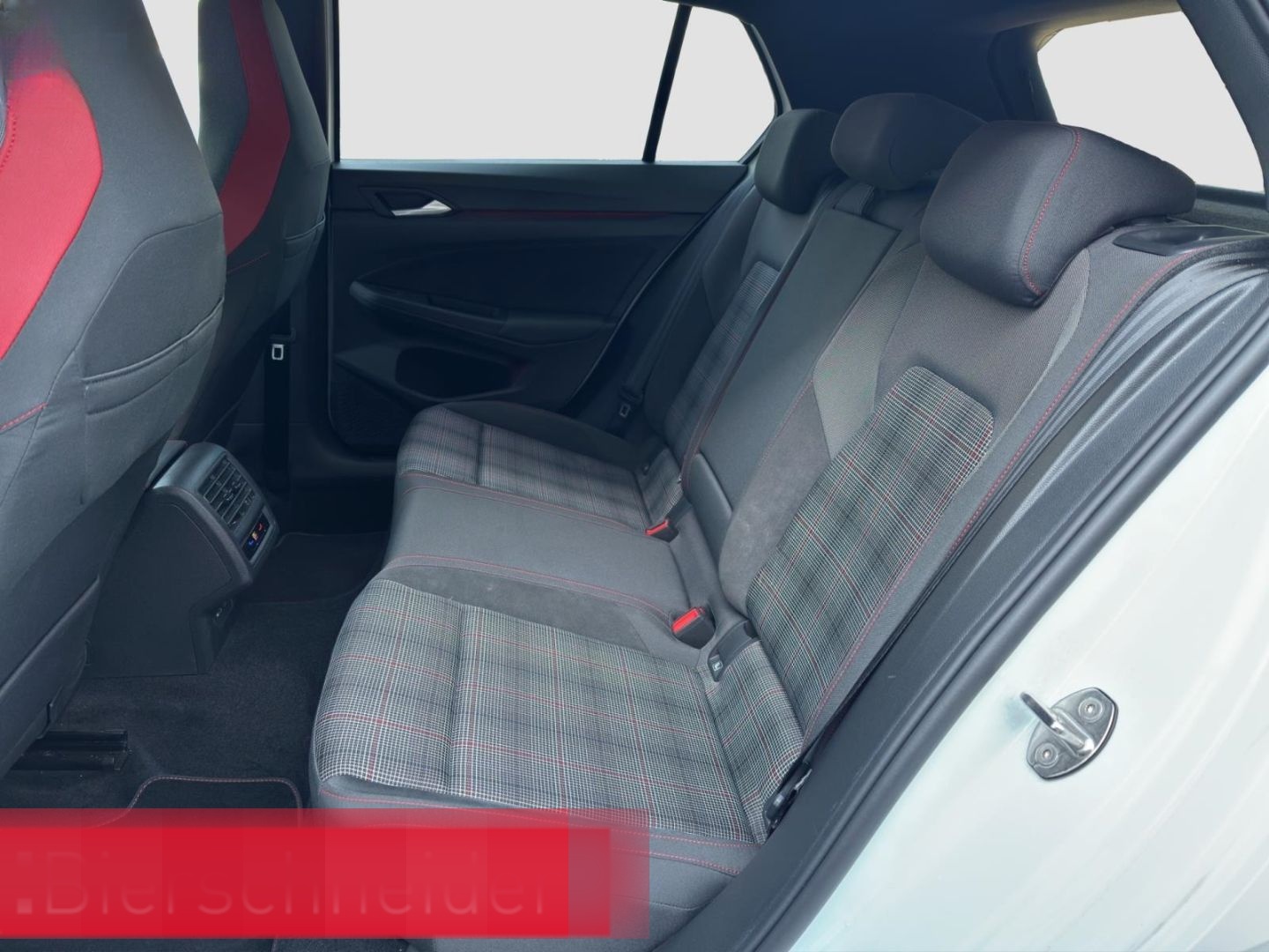 Volkswagen Golf GTI 2.0 TSI DSG LED DIG COCKP NAVI foto 21