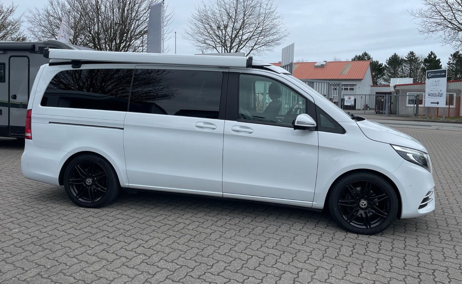 Mercedes-Benz V 300d *AMG*ACC*LED* Marco-Polo foto 2