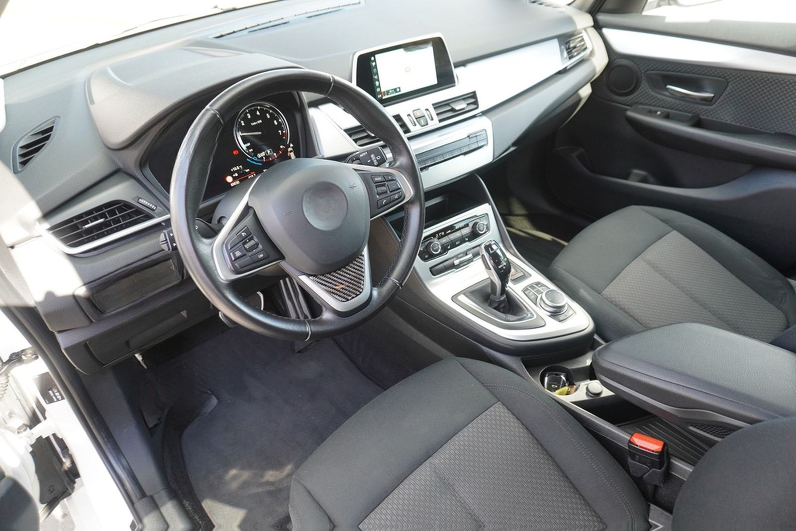 BMW 218i Active Tourer LED Kamera Navi Sitzheizung foto 8