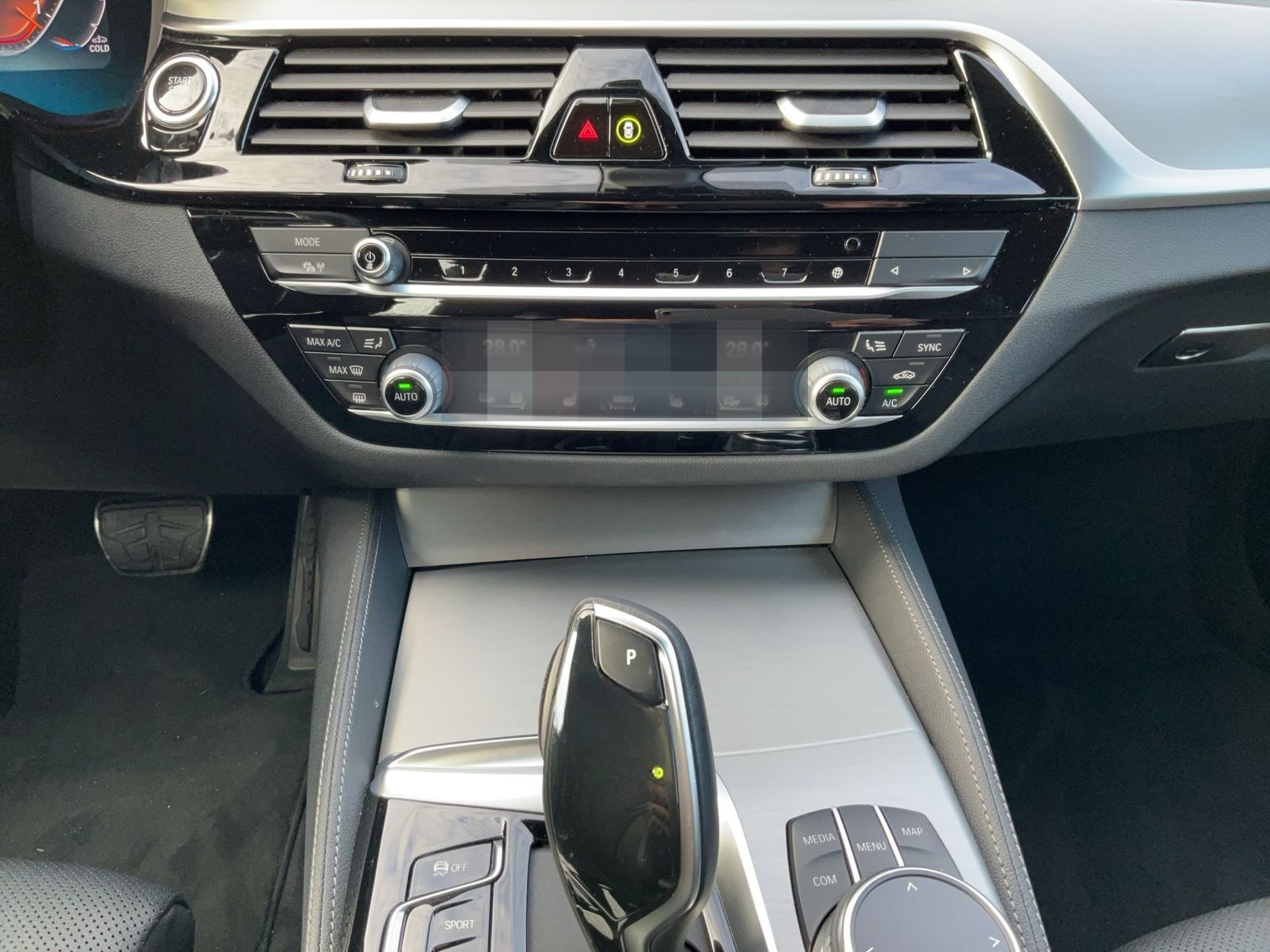 BMW 520d xDrive M SPORT RÜCKFAHR SHZ DAB foto 16