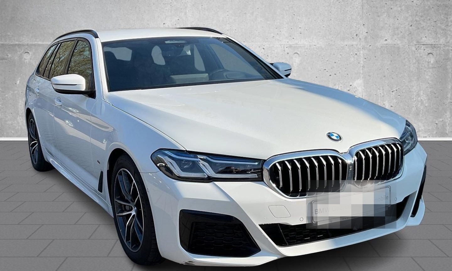 BMW 530 d Touring Aut HUD AHK Navi Soundsystem 360 K foto 4