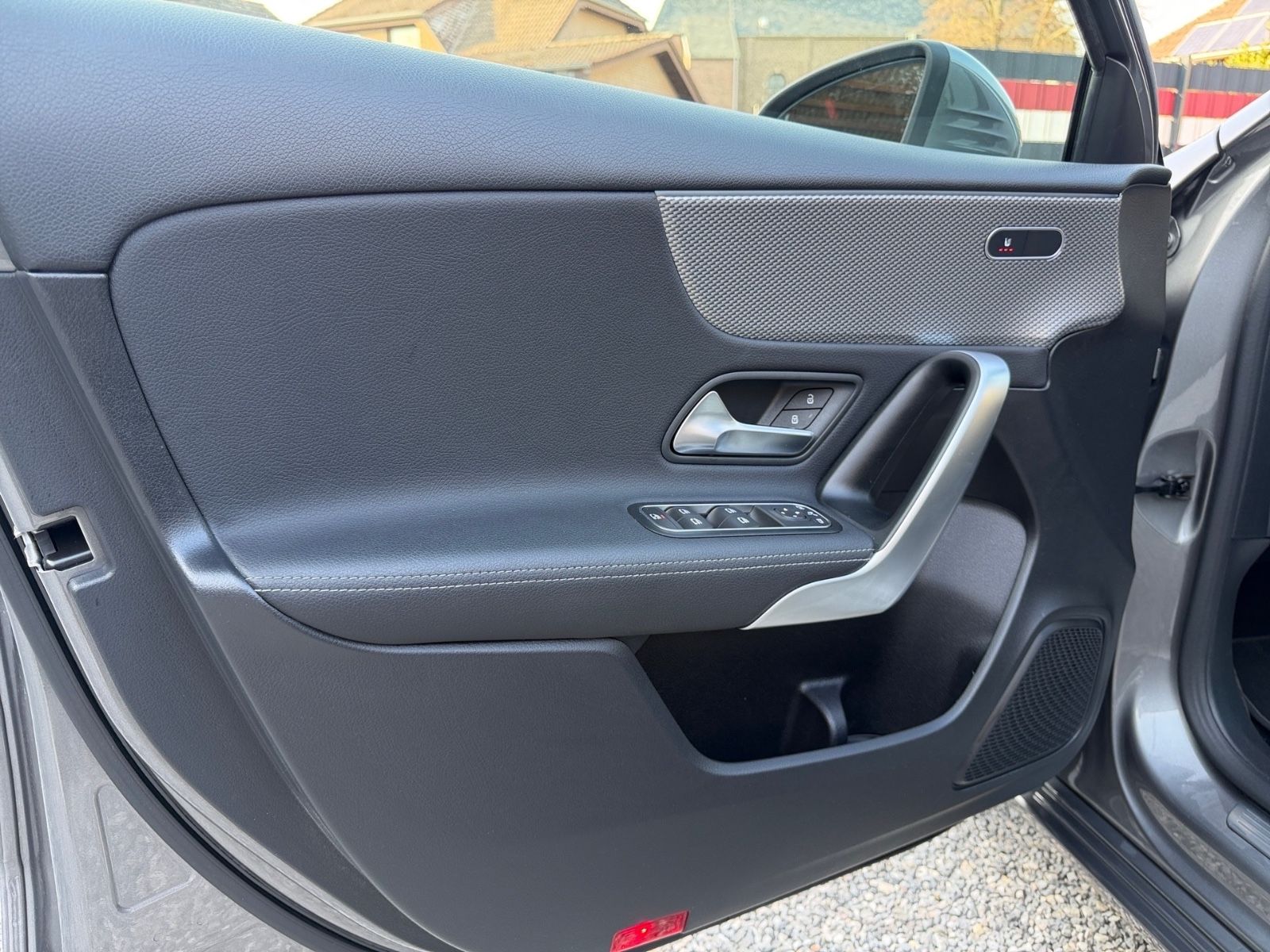 Mercedes-Benz A 250 Pano LED Aut. 8fach Keyless AMG-Line 18 foto 14