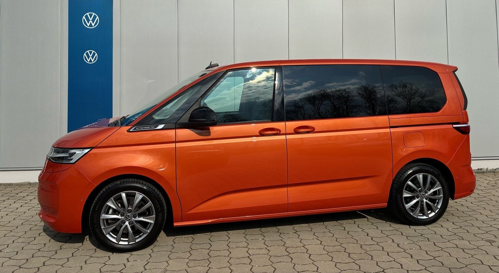 Volkswagen Multivan Energetic eHybrid*Pano*Matrix*AHZV*Fron foto 2