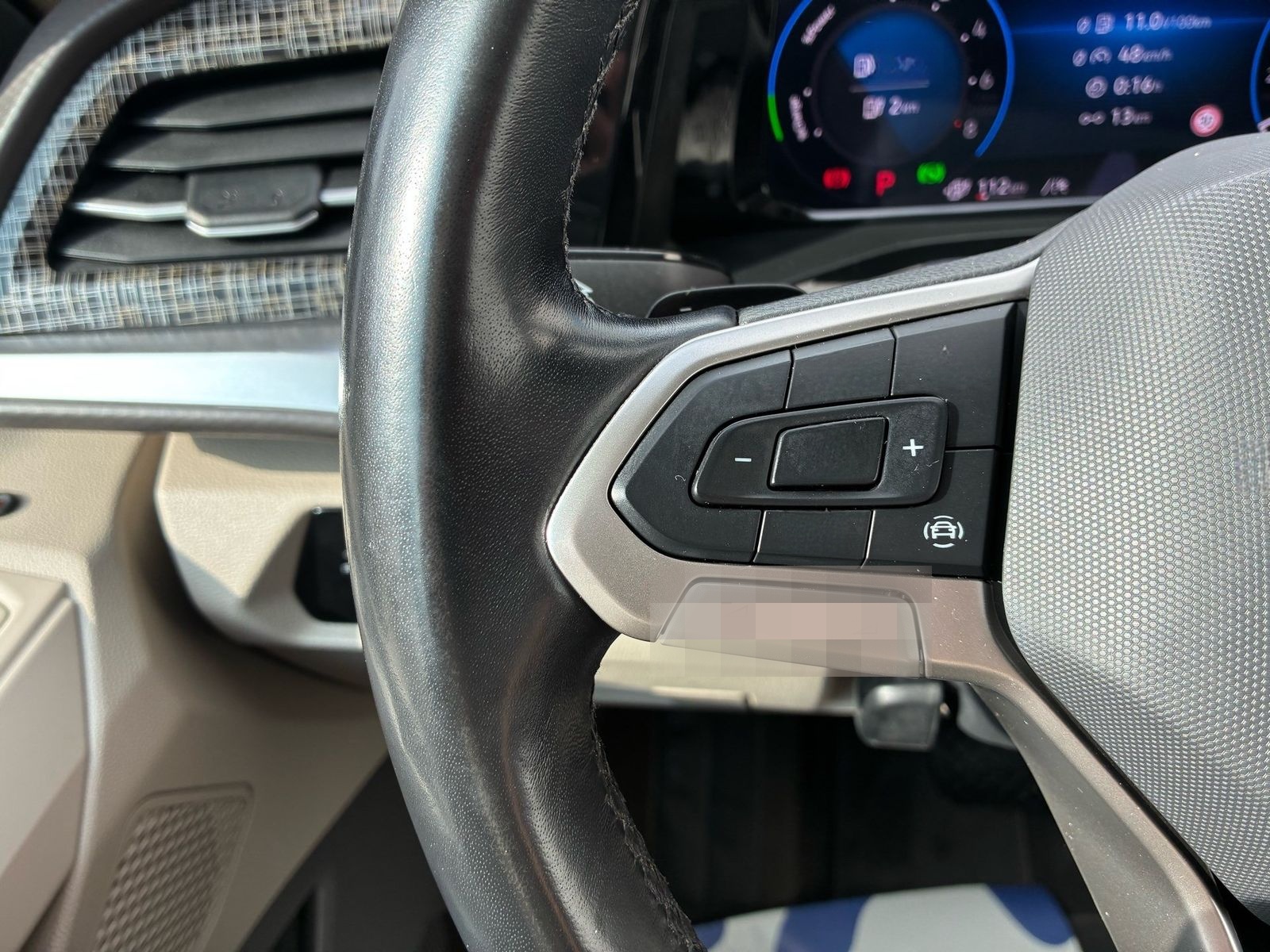 Volkswagen Multivan Energetic eHybrid*Pano*Matrix*AHZV*Fron foto 23