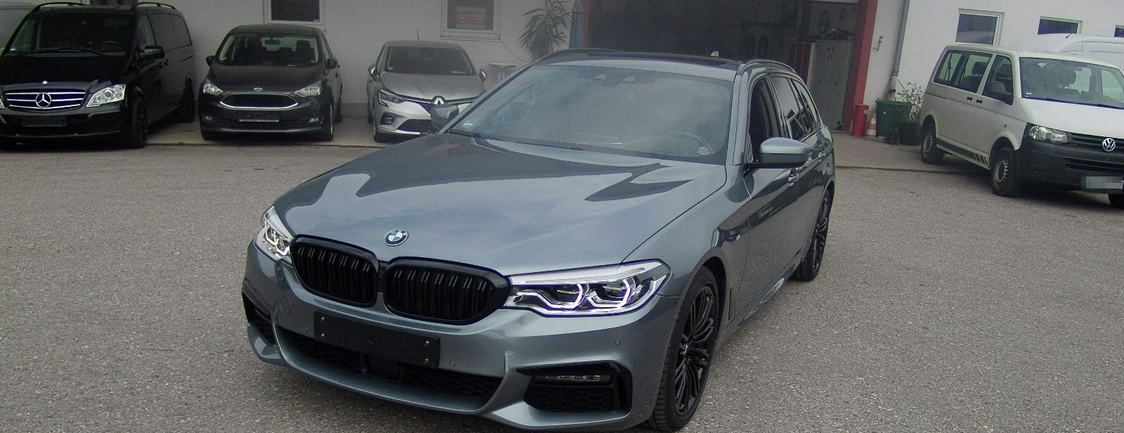 BMW 540 5 Touring 540 d xDrive M Sport foto 3