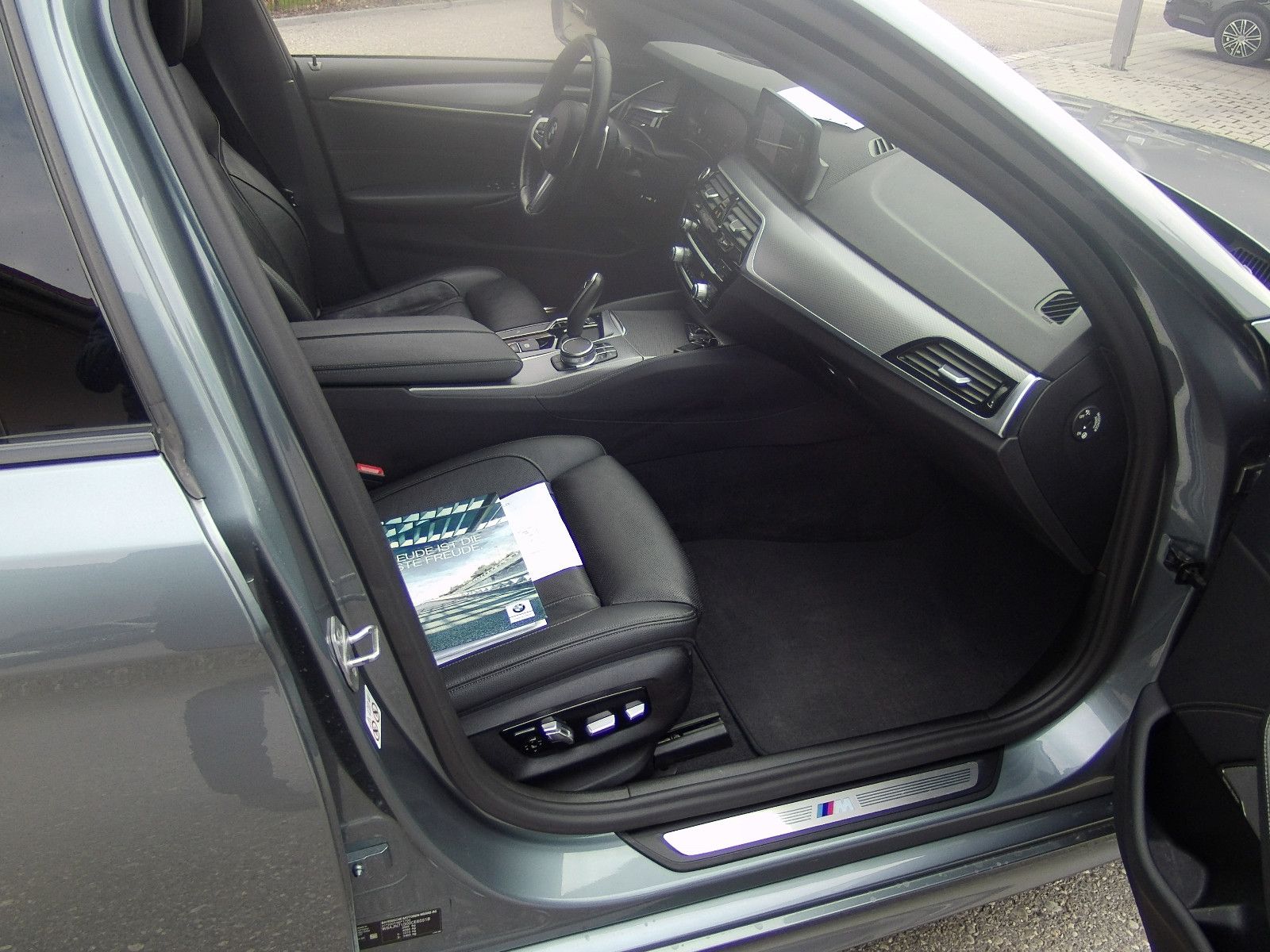 BMW 540 5 Touring 540 d xDrive M Sport foto 6