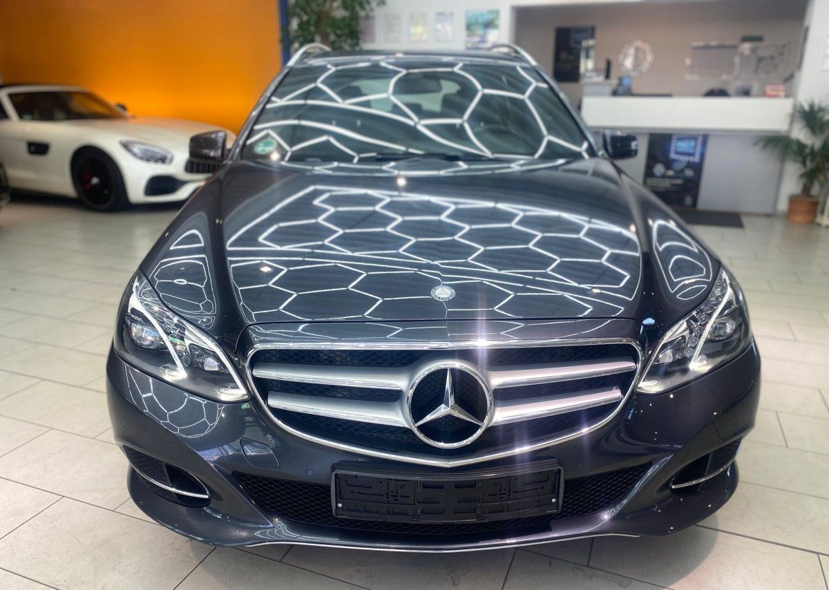 Mercedes-Benz E 220 CDI Avantgarde BlueTEC Navi Tempo Teillede foto 2