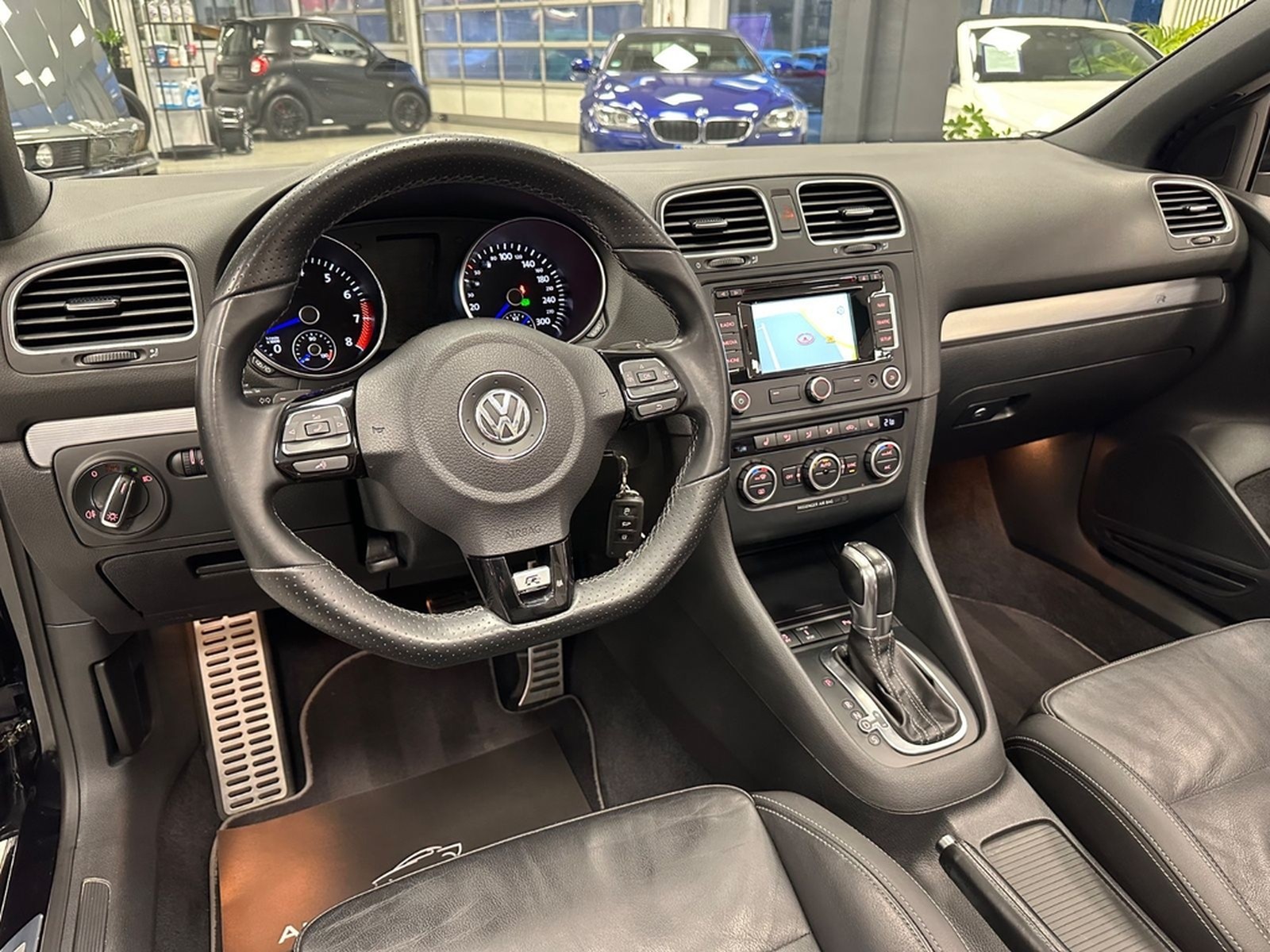 Volkswagen Golf VI Cabriolet R|DSG|DCC|Kam.|S.heft|Navi|19" foto 14