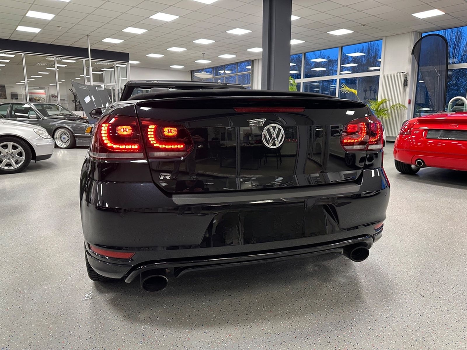 Volkswagen Golf VI Cabriolet R|DSG|DCC|Kam.|S.heft|Navi|19" foto 10