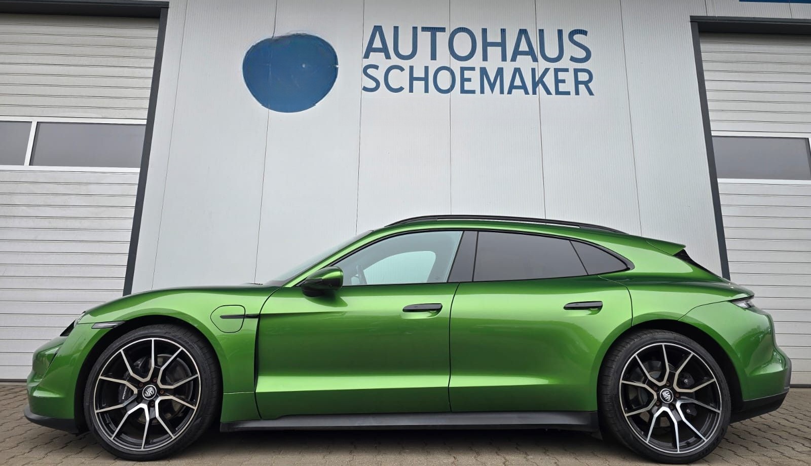 Porsche Taycan Sport Turismo*MAMBAGRÜN*21 Zoll,360°,PANO foto 2