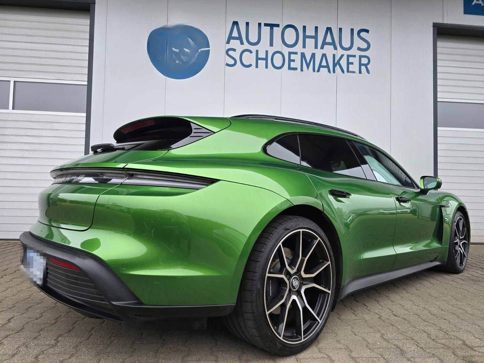 Porsche Taycan Sport Turismo*MAMBAGRÜN*21 Zoll,360°,PANO foto 4
