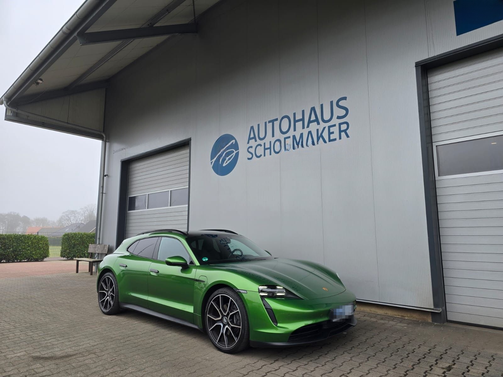 Porsche Taycan Sport Turismo*MAMBAGRÜN*21 Zoll,360°,PANO foto 6
