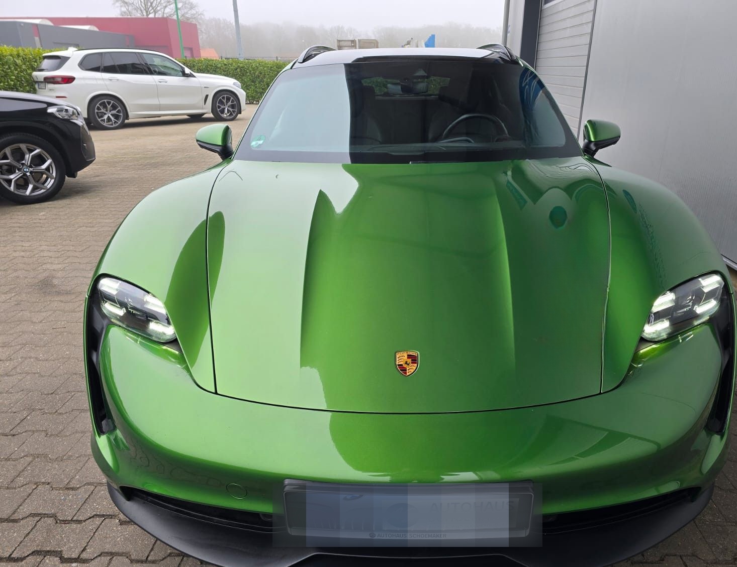 Porsche Taycan Sport Turismo*MAMBAGRÜN*21 Zoll,360°,PANO foto 8