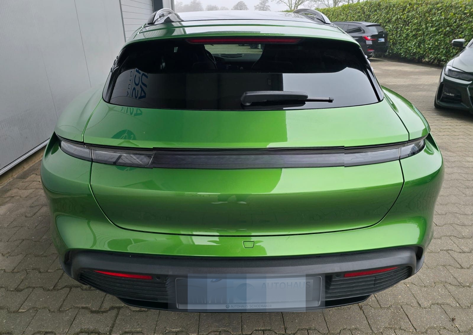 Porsche Taycan Sport Turismo*MAMBAGRÜN*21 Zoll,360°,PANO foto 9
