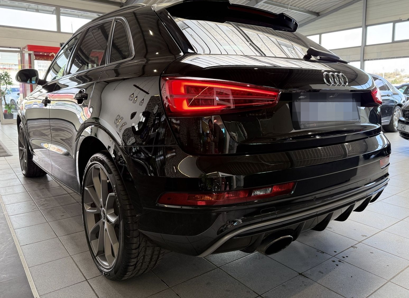 Audi RS Q3 2.5 TFSI quattro performance |RAUTE|PANO|K foto 11
