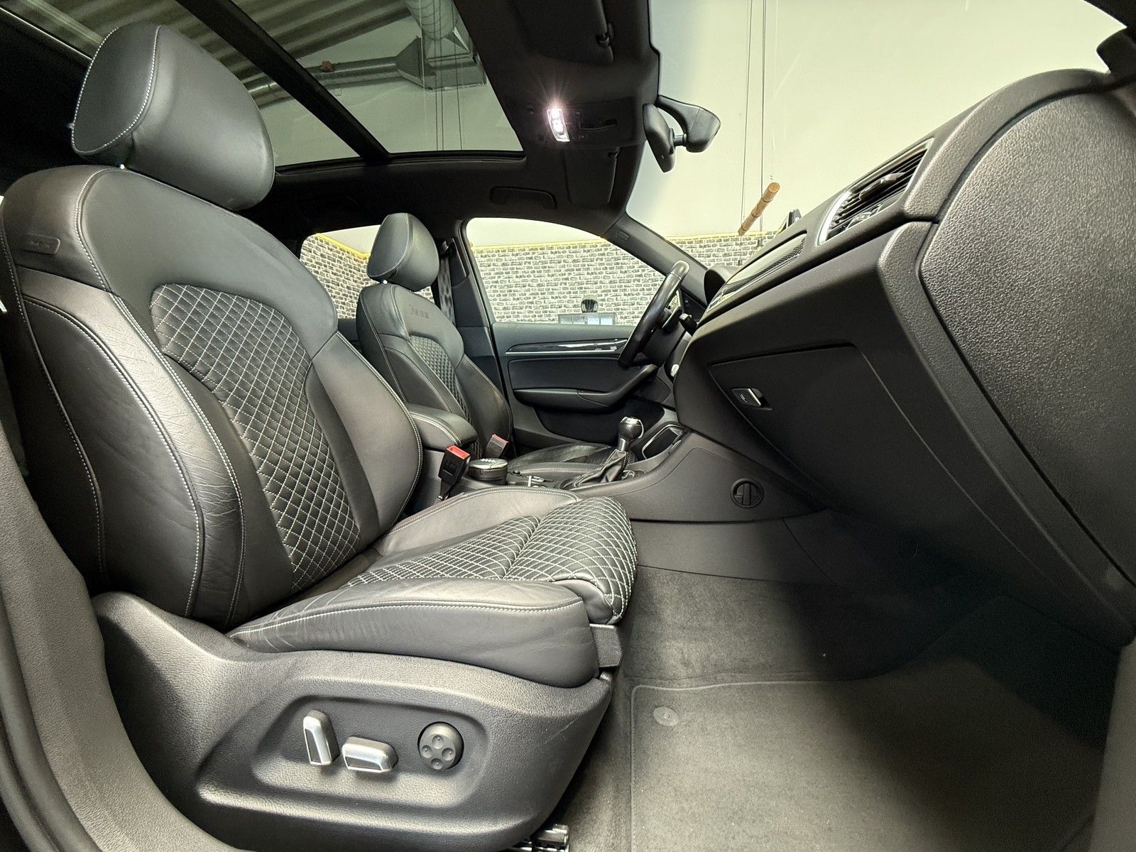 Audi RS Q3 2.5 TFSI quattro performance |RAUTE|PANO|K foto 13