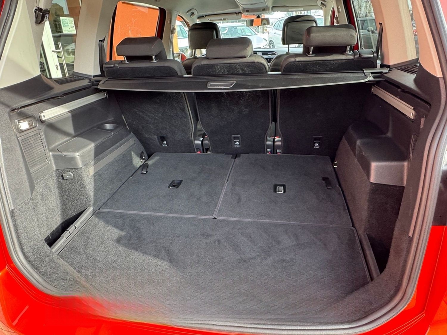 Volkswagen Touran Sound*DSG*7Sitze*Garantie*4xSitzheizung* foto 24
