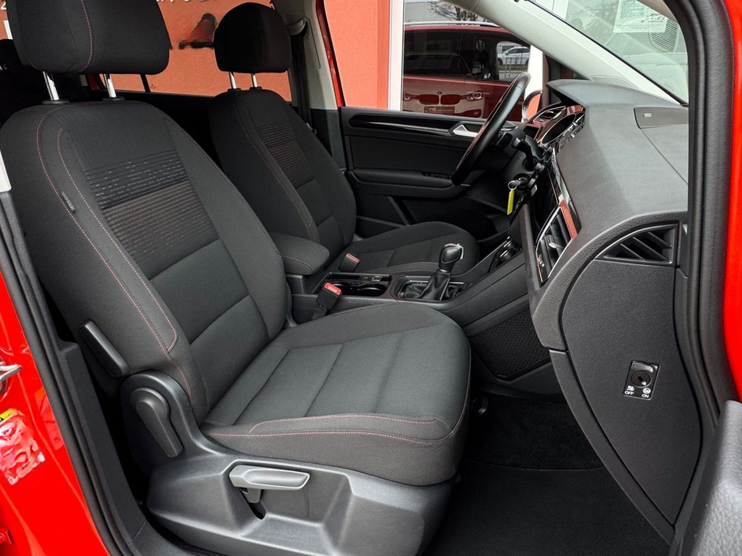 Volkswagen Touran Sound*DSG*7Sitze*Garantie*4xSitzheizung* foto 29
