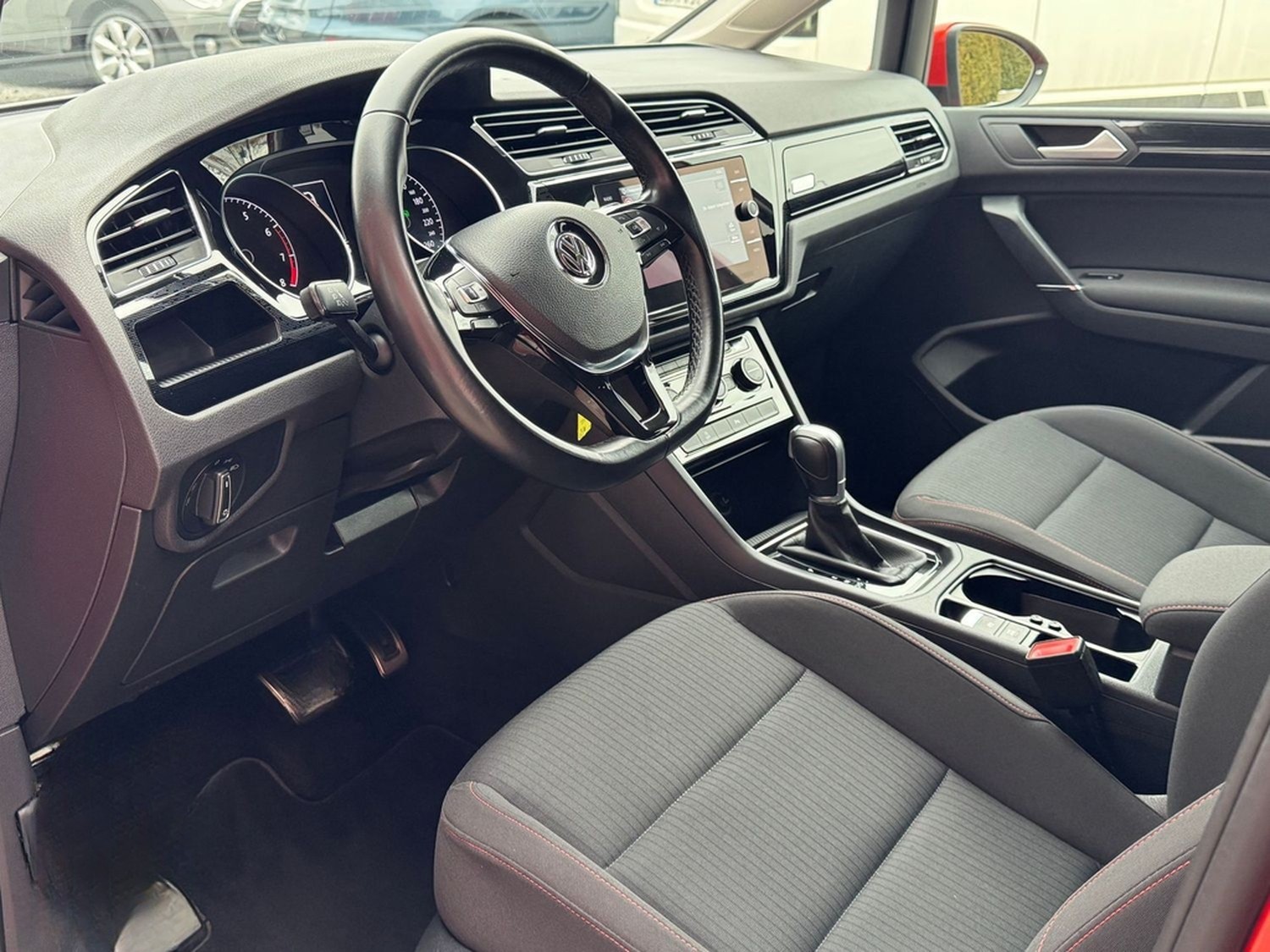 Volkswagen Touran Sound*DSG*7Sitze*Garantie*4xSitzheizung* foto 4