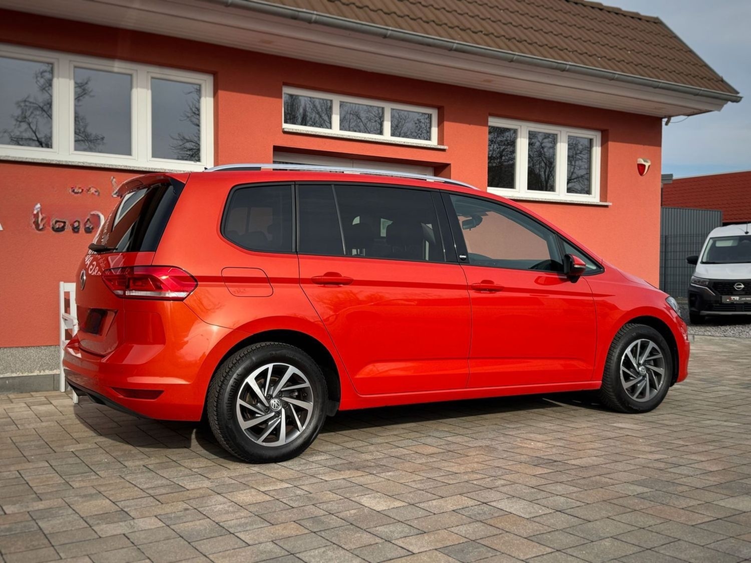 Volkswagen Touran Sound*DSG*7Sitze*Garantie*4xSitzheizung* foto 5