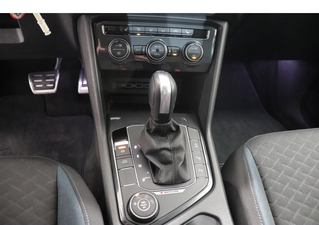 Volkswagen Tiguan 2.0 TSI IQ. DRIVE 4Motion LED NAVI foto 9