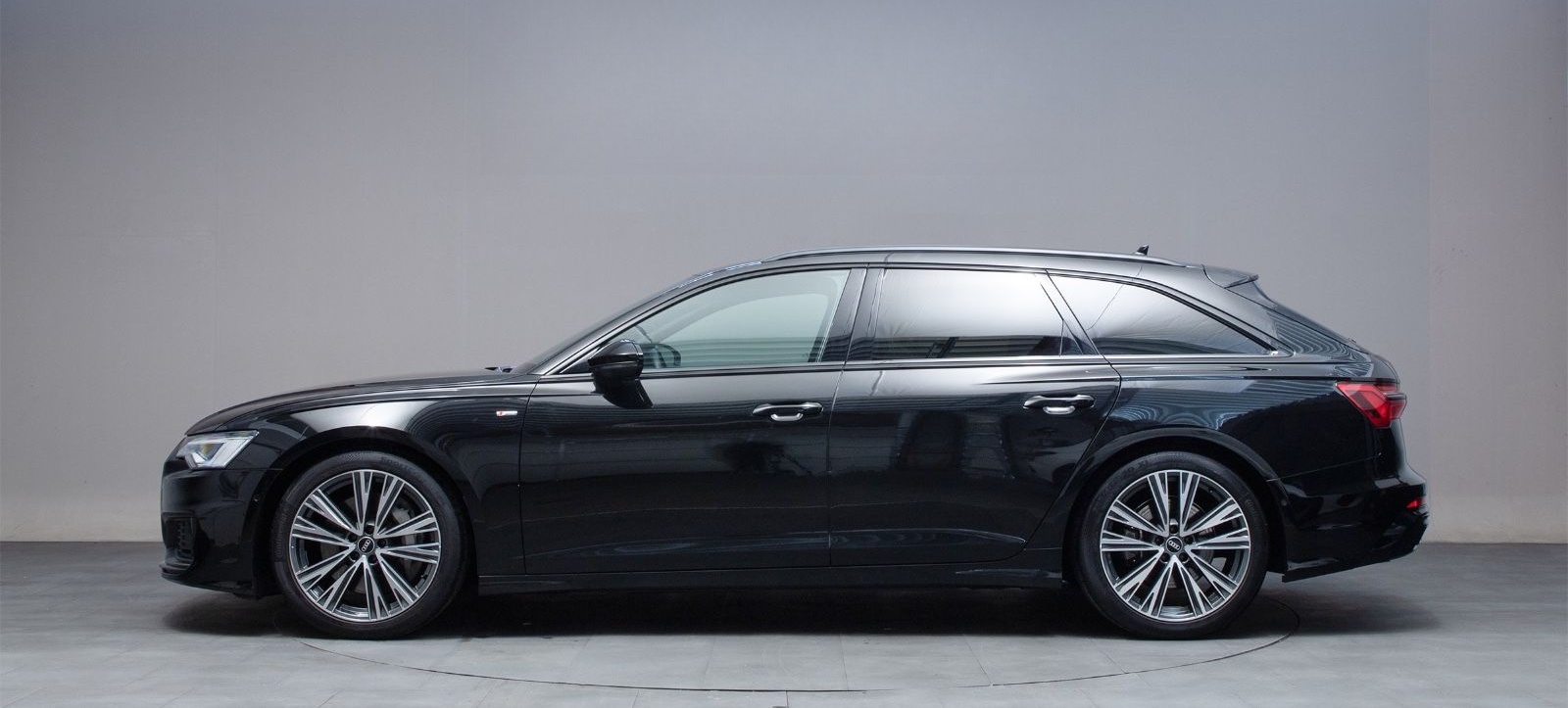 Audi A6 55TFSI quattro S-Line CAM Matrix HuD LenkHz. foto 8