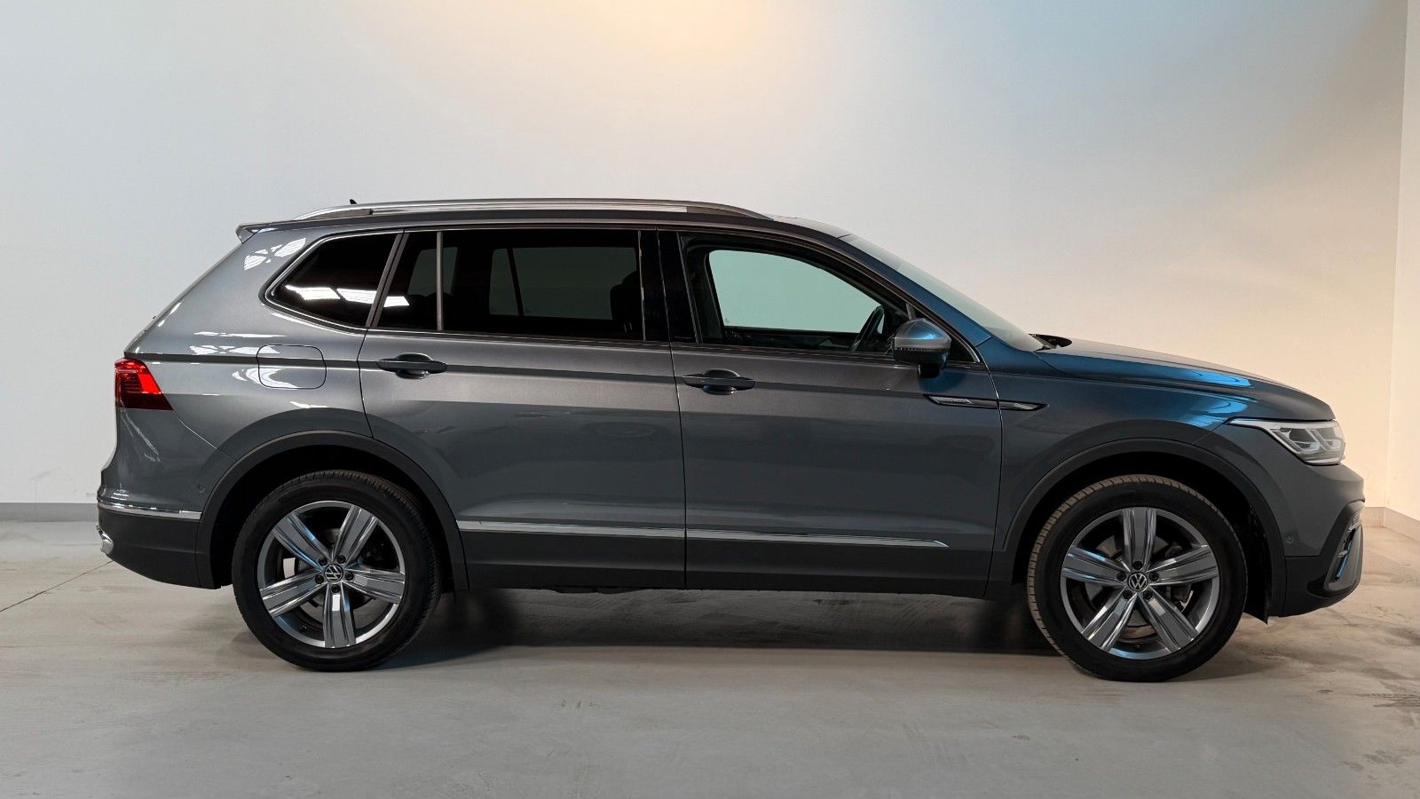 Volkswagen Tiguan Allspace 2.0TDI  Eleg 4M HUD*PAN*AHK*360° foto 8