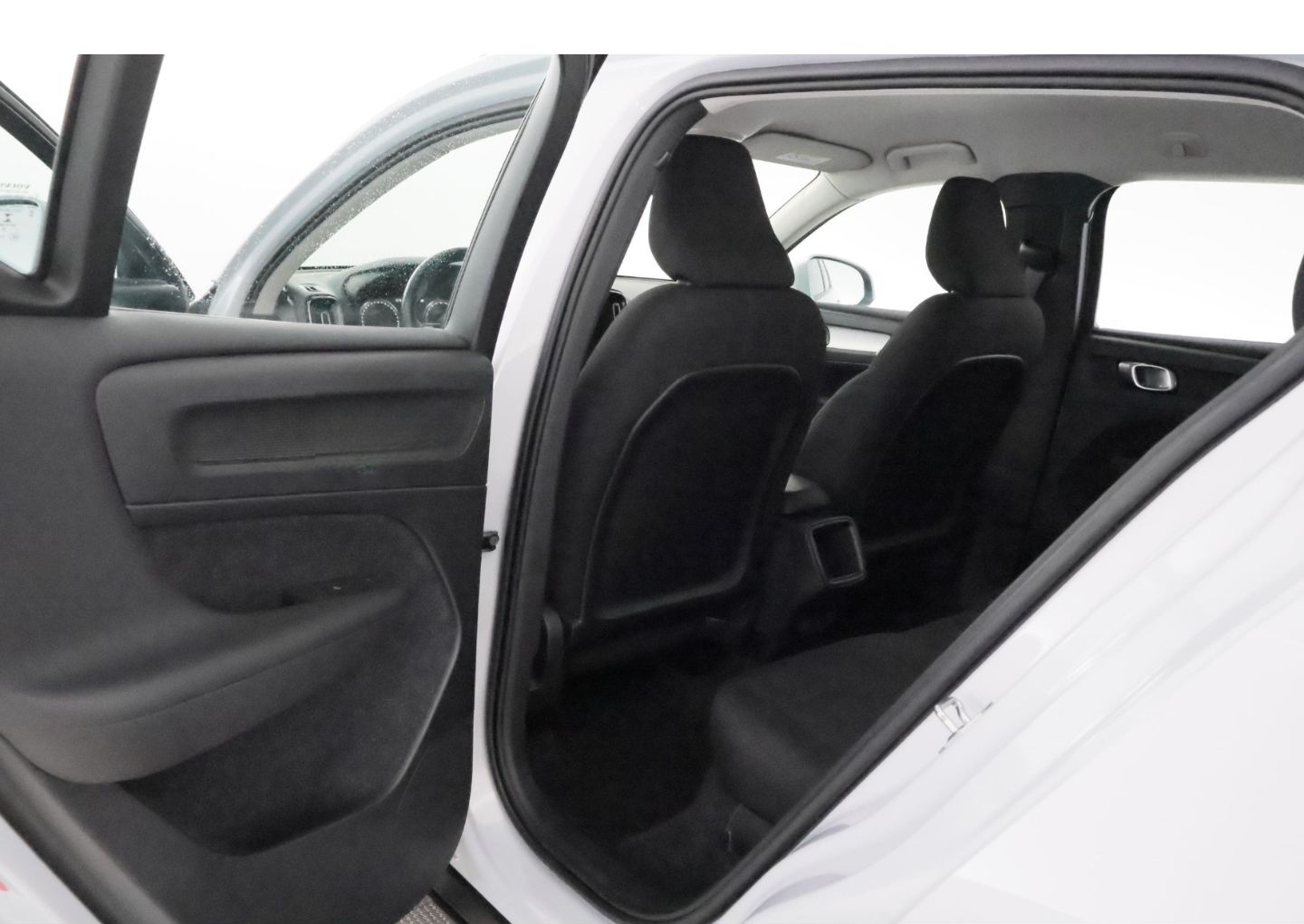 Volvo XC40 T3 Geartronic Momentum+LED+NAVI+KAMERA+SHZ foto 19