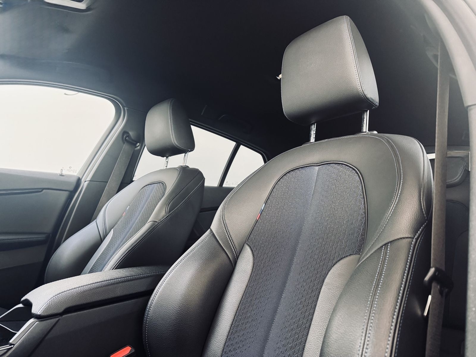 BMW 1 M135 i xDrive/ Head up / Lenkradheizung/ foto 17