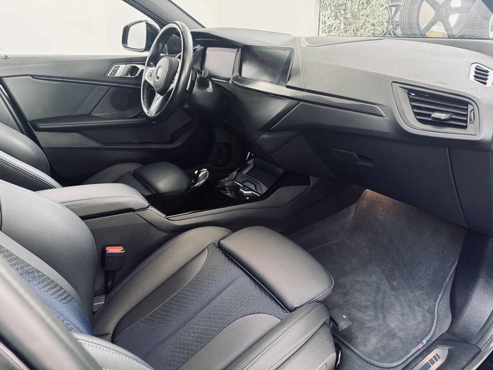 BMW 1 M135 i xDrive/ Head up / Lenkradheizung/ foto 26