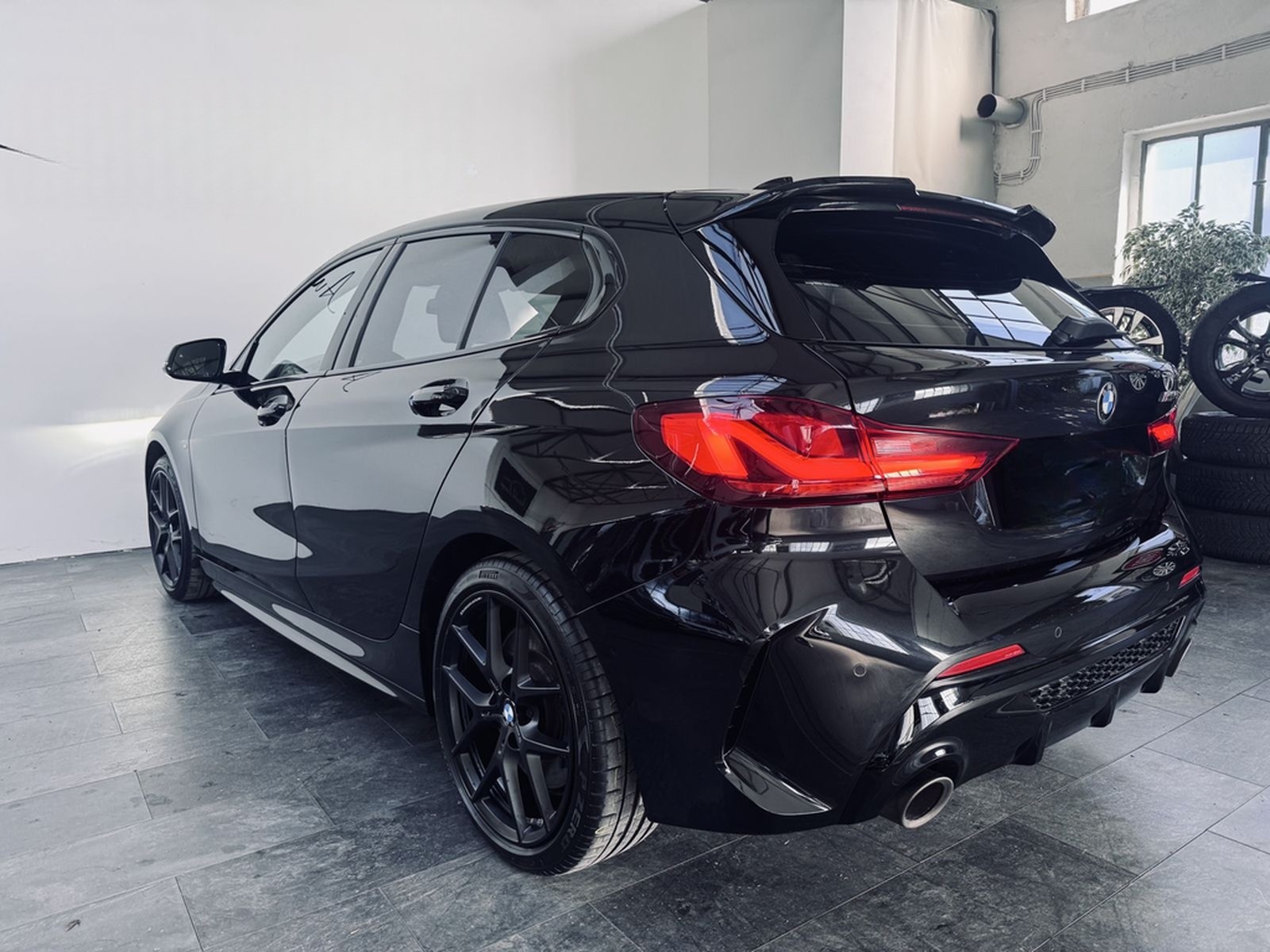 BMW 1 M135 i xDrive/ Head up / Lenkradheizung/ foto 9