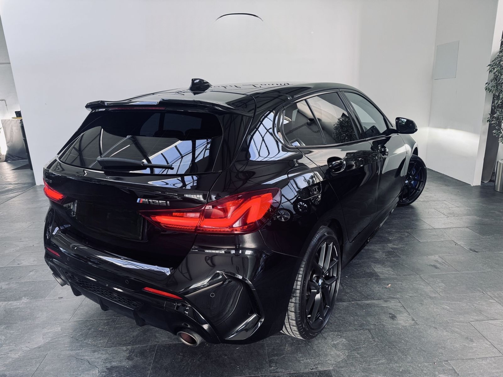 BMW 1 M135 i xDrive/ Head up / Lenkradheizung/ foto 10