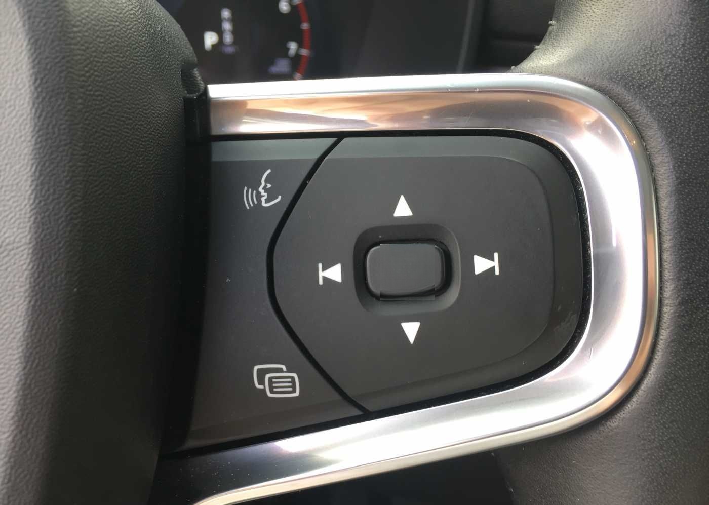 Volvo XC40 XC 40 T4 Inscription 2WD Panorama, GJR, AHK foto 9