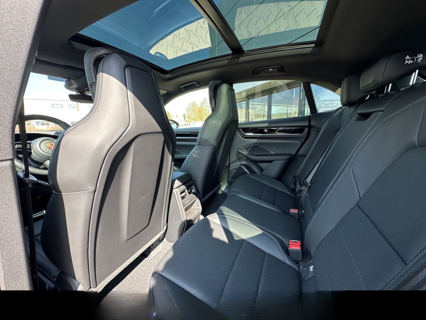 Porsche Macan Sport Chrono/Panorama/PASM/BOSE/Komfortsit foto 17