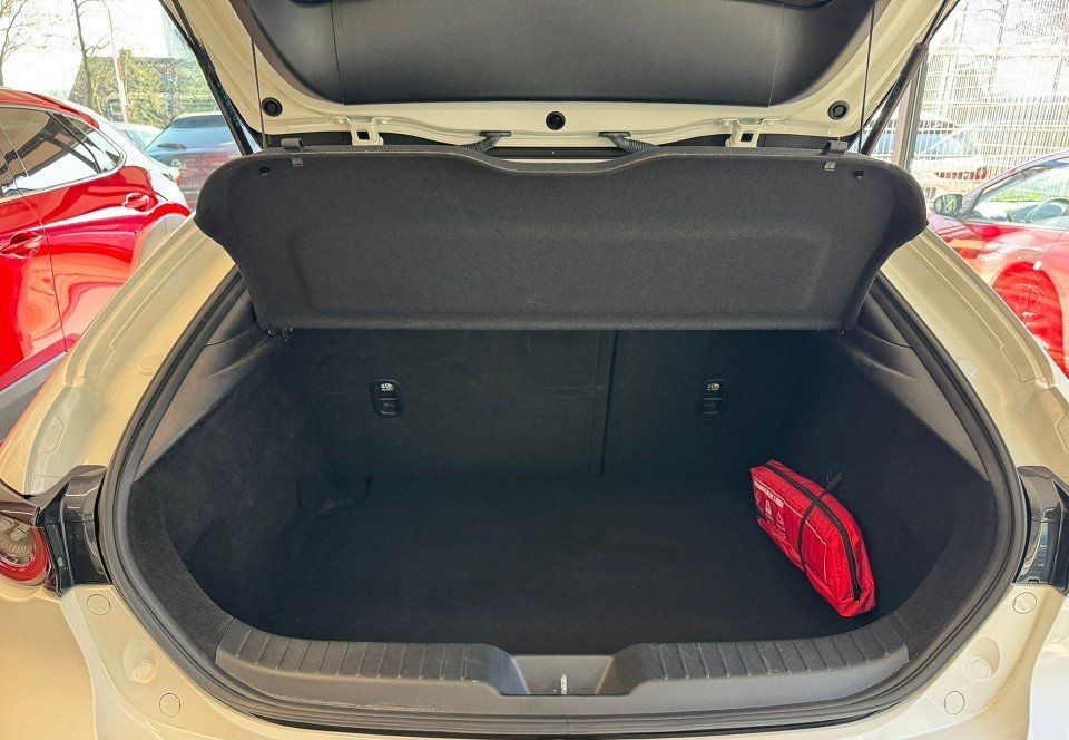 Mazda 3 Selection 122 PS *Leder*Bose*Activsense*Design foto 7