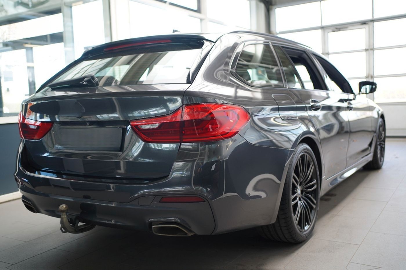 BMW 530i M Sport Standheizung+Head-Up+Komfortzugang+ foto 11
