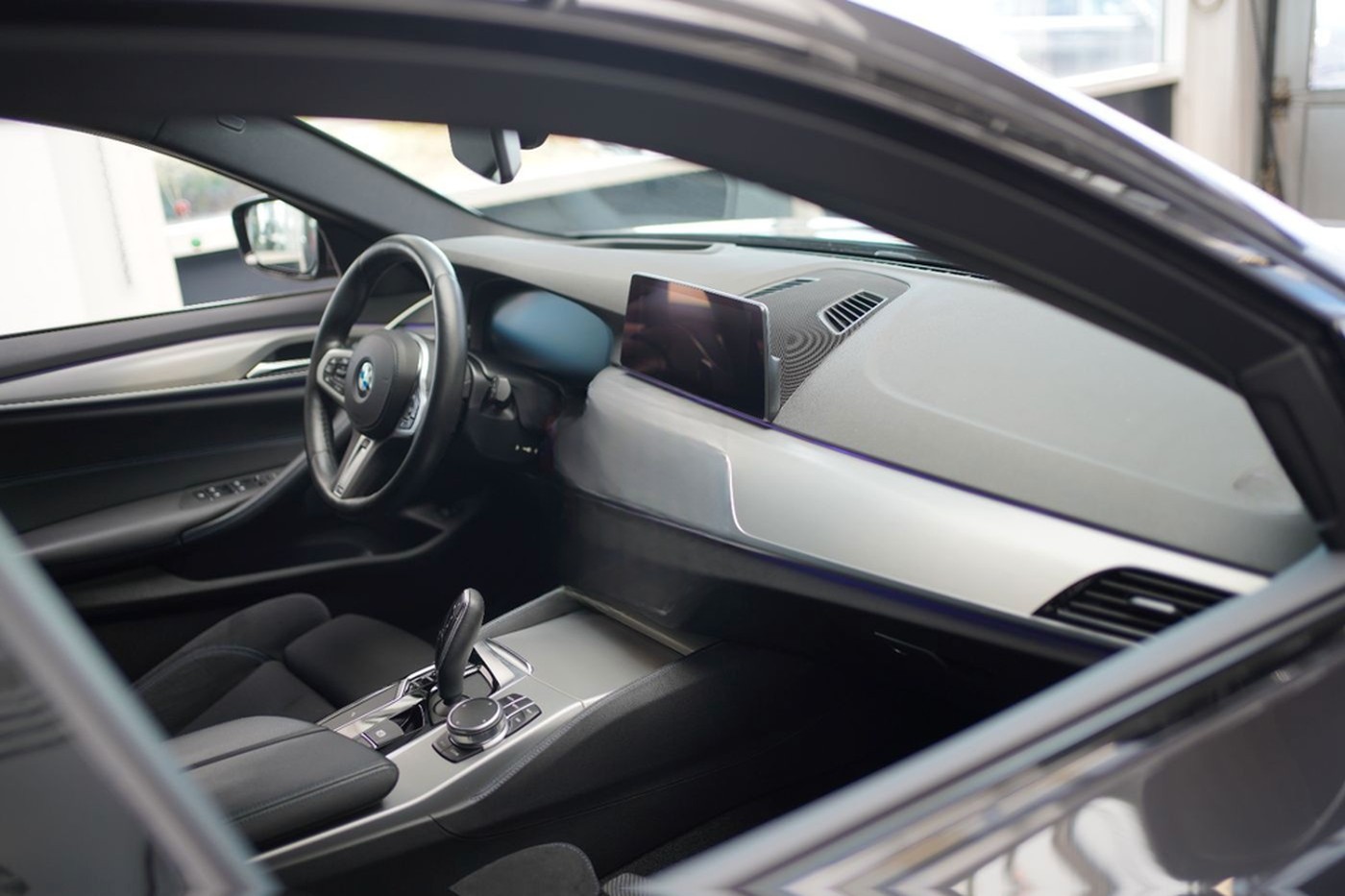 BMW 530i M Sport Standheizung+Head-Up+Komfortzugang+ foto 13