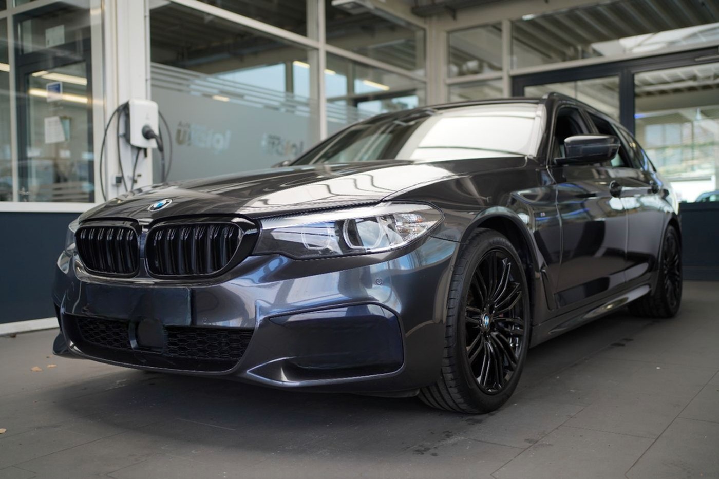 BMW 530i M Sport Standheizung+Head-Up+Komfortzugang+ foto 4